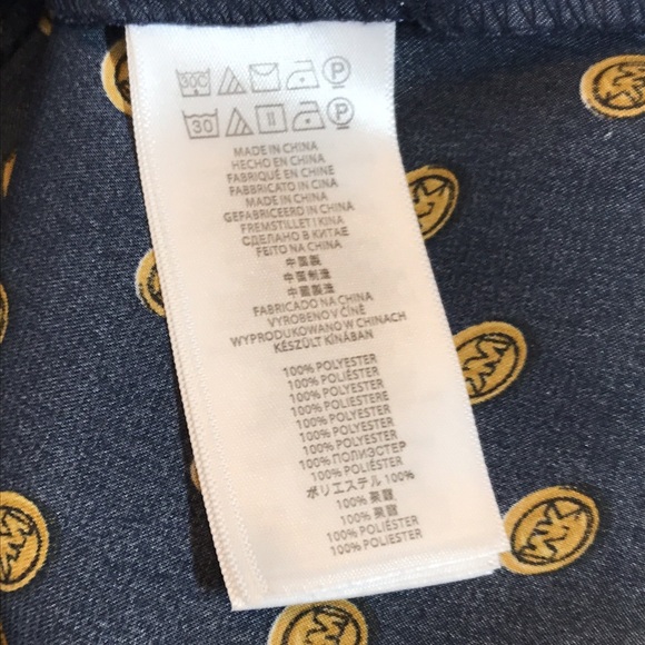 Michael Kors navy blue polyester size 12 woman’s long sleeve blouse - Picture 5 of 5